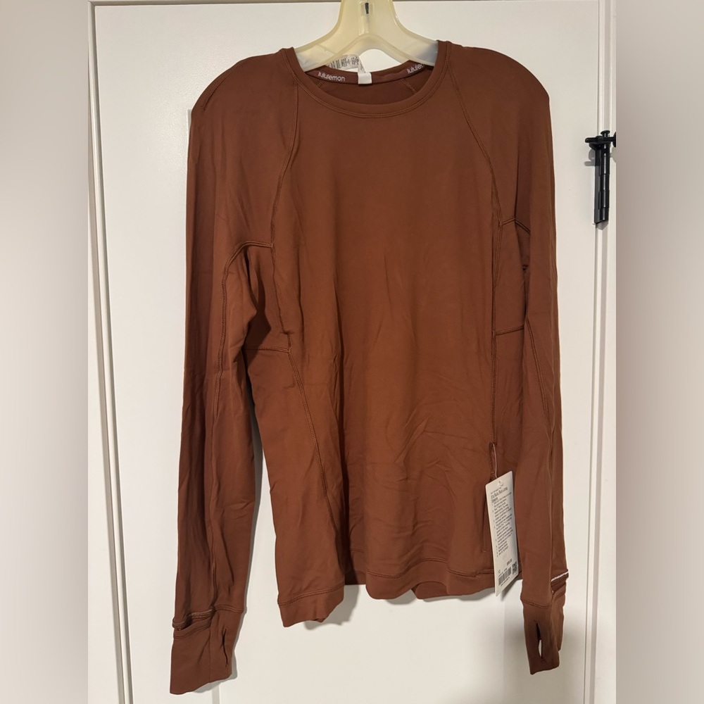 Women’s It’s Rulu Run Long Sleeve Shirt in a Size 12